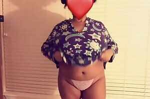 A titty drop is honestly a great start to the week, don’t ya think?😉