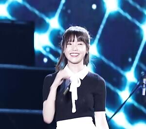 IU - see through bounce