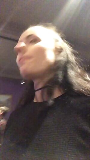 Flashing in the restaurant