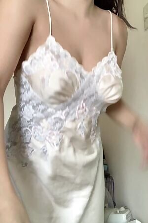 I like nightgowns because I can take them off like this