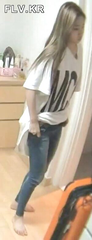 WJSN Yeroeum downblouse, what sauce??