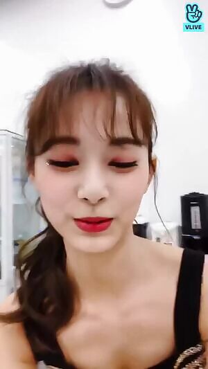 TWICE - Tzuyu