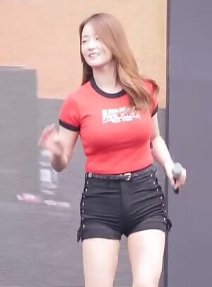 Apink - Bomi: Big Bouncy Boobs