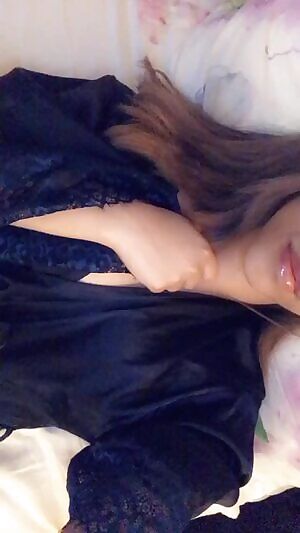 Silk robes are amazing