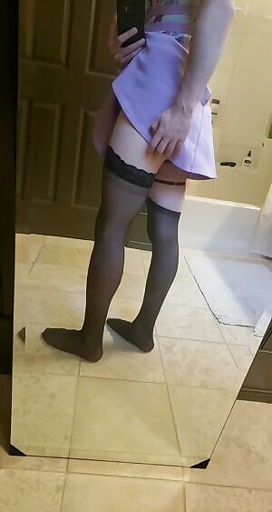 Since you guys liked my ass so much have a gif!