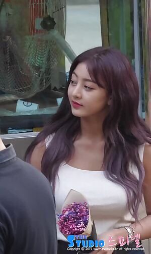 Twice - Jihyo
