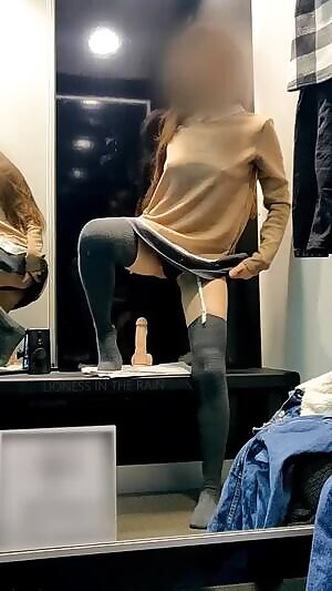 My first ever video! Who knew shopping could be this much fun 😝 Check the comments for more!