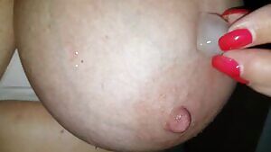 Rubbing an ice cube over my Big boobs and nipples 🤔 xx 54yo 🇦🇺💋