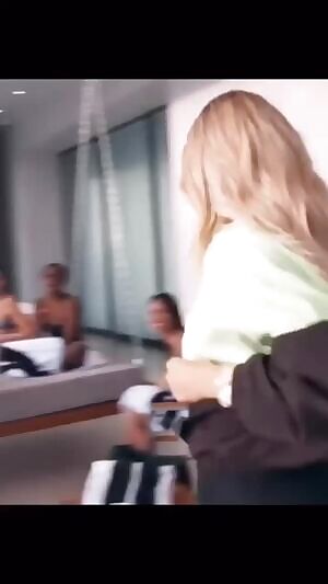 Khloes big phat ass in spandex shorts