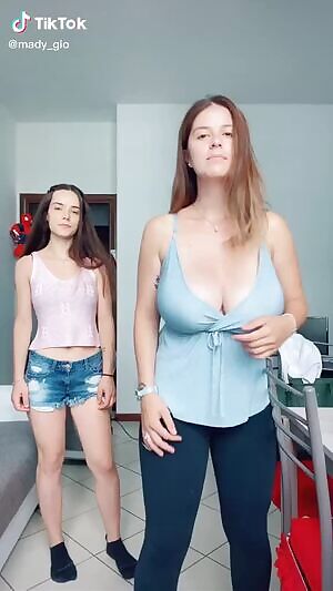 SameParents: Sisters with wildly different shapes