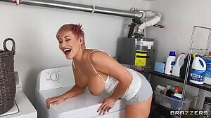 Fucking in the washing machine