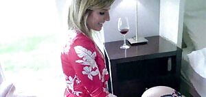 Cory Chase, Nikki Brooks – Busty Mom & Aunt Stuck Again