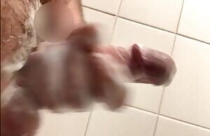 Nice and clean. Someone coe play with it.